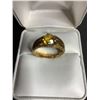 Image 2 : 18K GOLD LADIES RING WITH YELLOW STONE SIZE 17