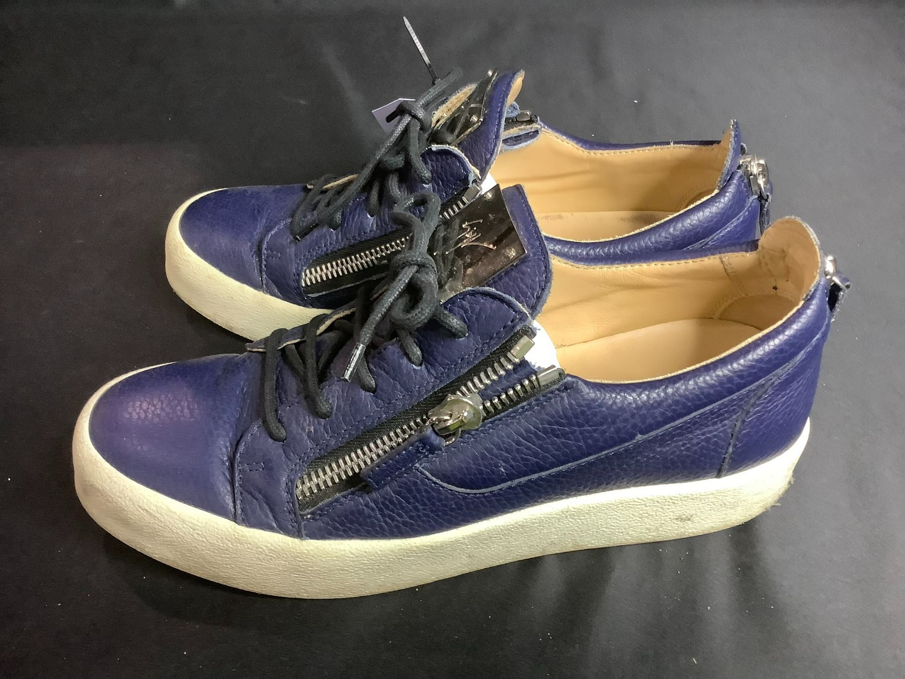 AUTHENTIC GIUSEPPE ZANOTTI SHOE SIZE 42
