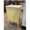 Image 3 : VINTAGE ENAMEL TOP METAL SIDE TABLE 31 X 16 X 20"
