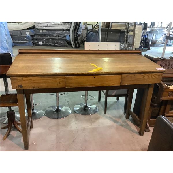 ANTIQUE SOLID OAK CONDUCTORS DESK 44 X 72 X 28 