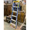 Image 1 : FEATHERLITE 5 STEP LADDER