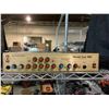 Image 2 : EDEN WORLD TOUR 800 HYBRID BASS GUITAR AMPLIFIER WITH SOFT BAG