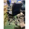 Image 2 : BLACK ROLLING OFFICE CHAIR