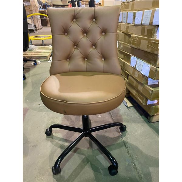 BROWN BUTTON BACK ROLLING OFFICE CHAIR