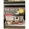 Image 2 : *PARTS OR REPAIR LOT* INSTANT POT, BELLA PRO SERIES AIR FRYER AND INSIGNIA 3.2L AIR FRYER