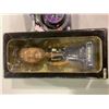 Image 2 : WWE SUPERSTARS STONE COLD STEVE AUSTIN BOBBLEHEAD & WWF THE UNDERTAKER YO-YO