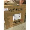 Image 1 : BAIN SIGNATURE FRAMELESS SQUARE MIRROR 24"