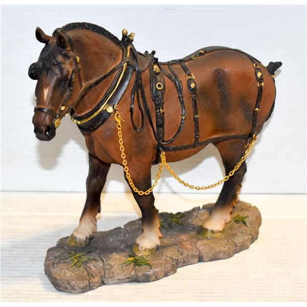 HORSE STATUE 9 IN X 10 IN RESIN