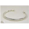 Image 1 : SILVER STAINLESS STEEL TWISTED BRACELET BANGLE