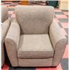 Image 2 : 3 SEATER SOFA & ARMCHAIR SET