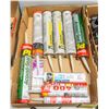 Image 1 : FLAT WITH 10 TUBES OF ADHESIVE AND CAULK