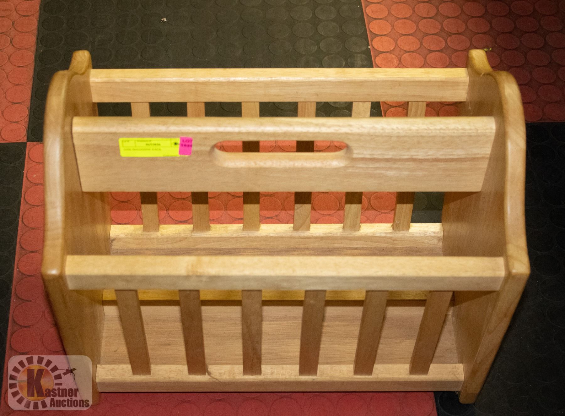 OAK MAGAZINE RACK