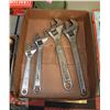 Image 1 : FLAT WITH 4 CRESCENT WRENCHES 10 INCH,