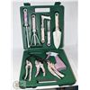 Image 1 : WOMENS GARDENING SET 9 PC - COMES IN CASE