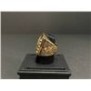Image 3 : L.A LAKERS 2002 NBA WORLD CHAMPIONSHIP REPLICA RING "BRYANT"
