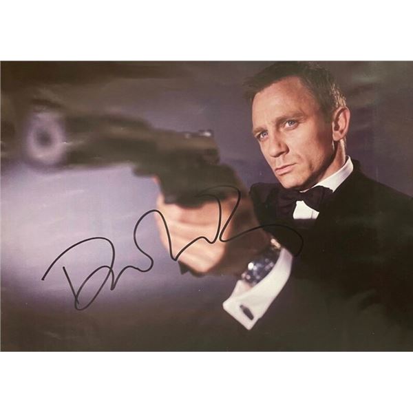 Signed James Bond Spectre 007 (James Bond)  Photograph