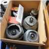 Image 3 : 3 BOXES OF BLENDER AND FOOD PROCESSOR PARTS AND BASE MOTORS