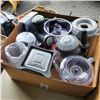 Image 4 : 3 BOXES OF BLENDER AND FOOD PROCESSOR PARTS AND BASE MOTORS