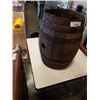 Image 2 : VINTAGE WOOD BARREL - 20 INCHES TALL
