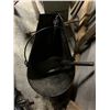 Image 2 : Coal scuttle