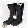 Image 1 : WOMENS BLACK WINTER BOOT SIZE 8