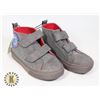 Image 1 : BOYS GREY ASTRONAUT ACADEMY SHOE SIZE 8