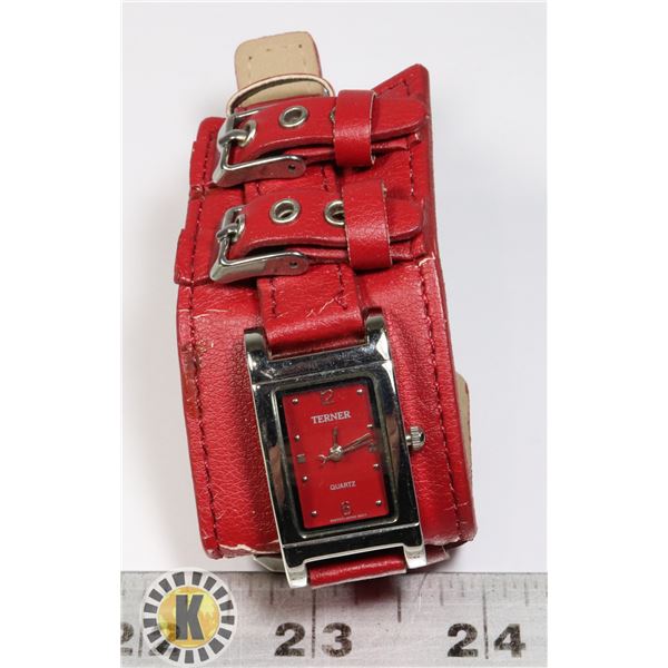 945-120 BIJOUX TERNER QUARTZ RED LEATHER BAND &