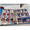 Image 5 : Binder hockey cards