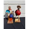 Image 1 : Papier-mâché figurines