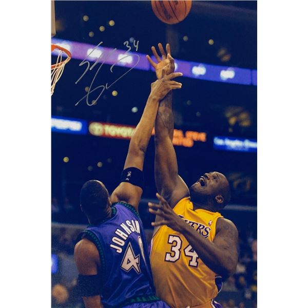 Autograph Signed Basketball Shaquille O'Neal Photo