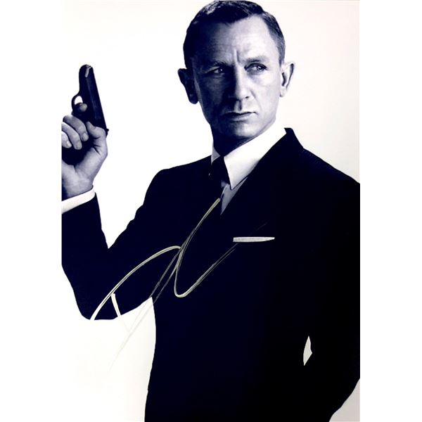 Daniel Craig Autograph Signed James Bond 007 Photo