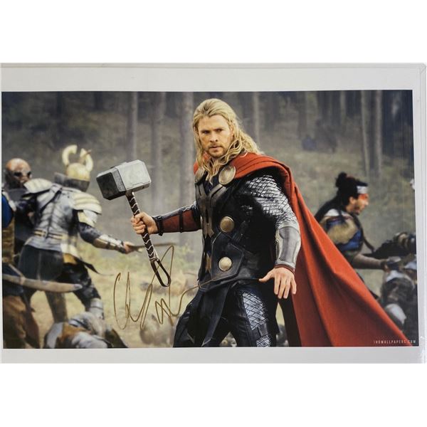 Autograph Signed Chris Hemsworth  Photo