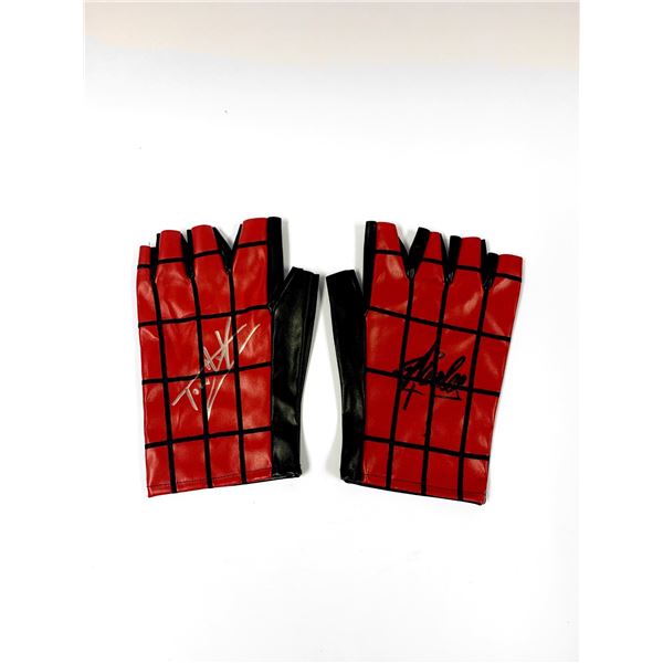 Autograph Spiderman Glove Tom Holland