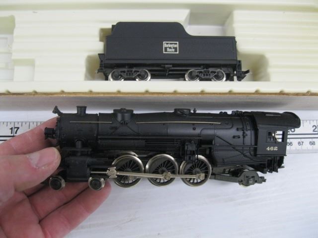 462 Configuration Engine Train HO SCALE 462 LOCOMOTIVE WITH BURLINGTON ROUTE TENDER