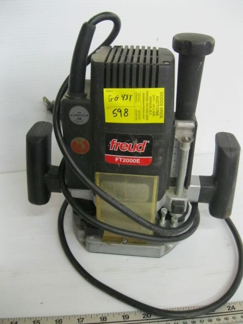 FRUED FT2000E PLUNGE ROUTER