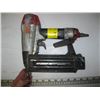 Image 1 : MAX AIR BRAD NAILER