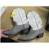 Image 1 : PAIR OF COWBOY BOOTS, SZ 8 1/2