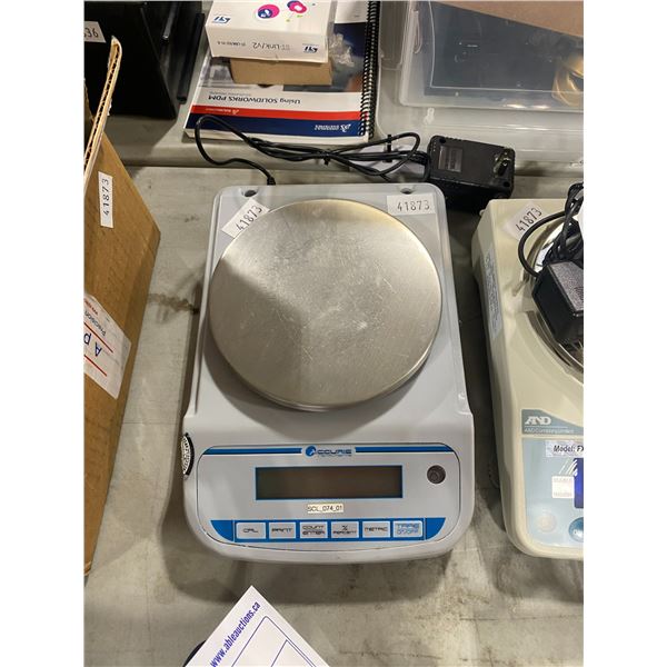 ACCURIS INSTRUMENTS W3300-5000 COMMERCIAL LABORATORY ELECTRIC WEIGHING BALANCE SCALE