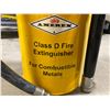 Image 2 : CLASS D COMMERCIAL FIRE EXTINGUISHER WITH WAND, HOSE & WALL MOUNT FOR COMBUSTIBLE METALS