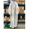 Image 2 : PALLET OF 52 BOXES OF 25 PCS ULINE LATEX FREE WHITE POLYPROPYLENE ECONOMY ELASTIC COVERALLS SIZE 3XL