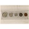 Image 2 : 1958 SILVER US YEAR SET WITH TONING SPOTS ON COINS