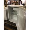 Image 2 : Haier bar fridge (2 pictures)