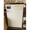 Image 1 : Bar fridge
