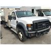 Image 2 : 2008 FORD F-550 XL SUPERDUTY, 2DR DUALLY DUMP TRUCK, WHITE, VIN # 1FD5F56Y58EA68108