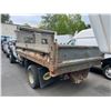 Image 2 : 2007 FORD F-450 XL SUPER DUTY, 2 DR DUMP TRUCK, WHITE, VIN# 1FDXF46Y67EA95433