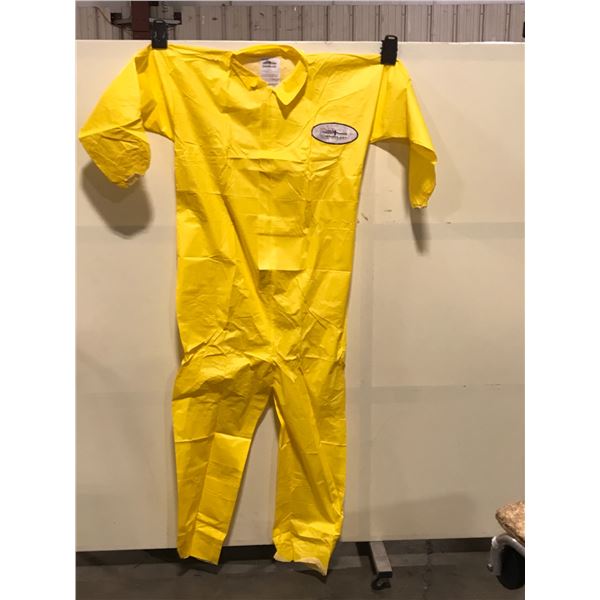 3 BOXES OF ENVIROGUARD CHEMSPLASH BREATHABLE PROTECTIVE COVERALLS SIZE 2XL