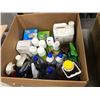 Image 2 : LOT OF ASSORTED TOILETRIES AND JANITORIAL SUPPLIES