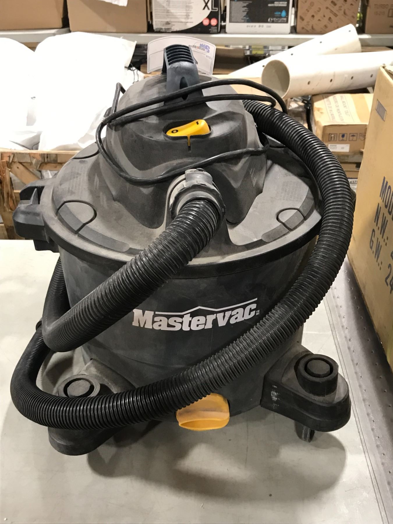 MASTERVAC 054 0005 2 MOBILE 6 5GAL WET DRY VACUUM WITH HOSE Able Auctions mastervac-054-0005-2-mobile-6-5gal-wet-dry-vacuum-with-hose-able-auctions