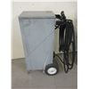 Image 1 : WMC Handy 680 Power Washer- Wheels- 115 Volt- Works