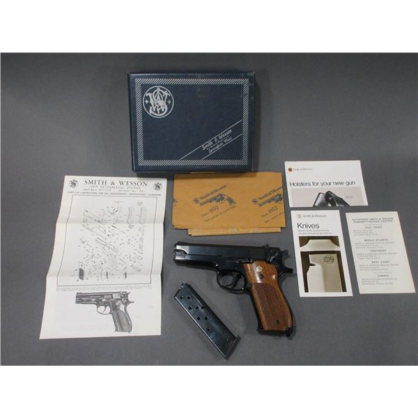 Smith And Wesson Model 39-2 Semi-Automatic Pistol- 9mm- 4" Barrel- Checkered- 2 Mags- Manual- Box- G
